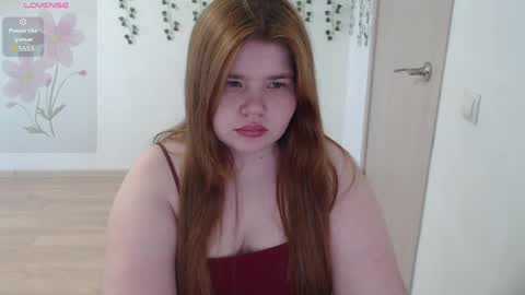 Snapshot of omellyoo chatting on 05-29-26, 07:06 MellY online show from 05-29-26, 07:06