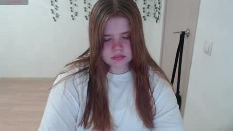 Snapshot of omellyoo chatting on 07-17-26, 06:57 MellY online show from 07-17-26, 06:57