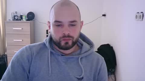 omgwhereim online show from 04-10-26, 08:08