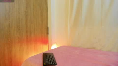Violette online show from 06-02-26, 05:53