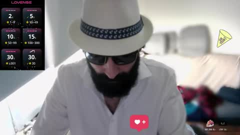 Snapshot of ona_nisme chatting on 11-21-25, 01:43 ona nisme online show from 11-21-25, 01:43