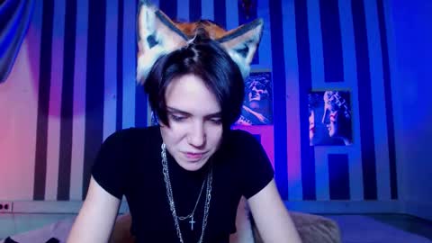 Snapshot of onaloon chatting on 12-17-25, 02:50 onaloon online show from 12-17-25, 02:50