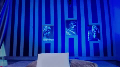 Snapshot of onaloon chatting on 12-20-25, 03:24 onaloon online show from 12-20-25, 03:24