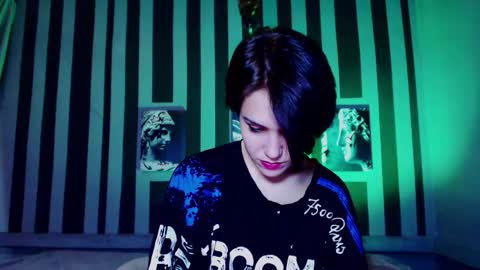 Snapshot of onaloon chatting on 02-11-26, 02:27 onaloon online show from 02-11-26, 02:27