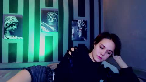 Snapshot of onaloon chatting on 02-20-26, 04:09 onaloon online show from 02-20-26, 04:09