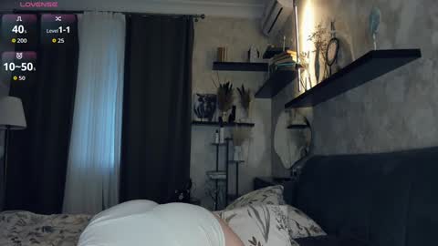 Ana online show from 11-28-25, 07:33