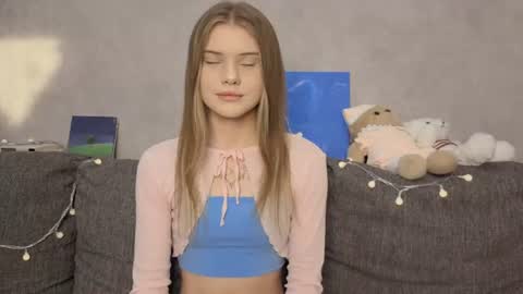 Eva online show from 06-12-26, 01:32