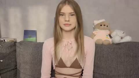 Eva online show from 06-25-26, 01:37