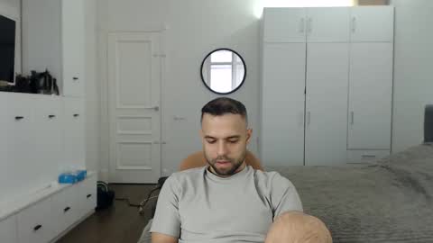 onebestlover online show from 04-04-26, 08:45