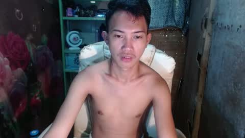 Snapshot of onebigloadxxx chatting on 01-02-25, 05:24 Wyn Will serve you and be your slave online show from 01-02-25, 05:24