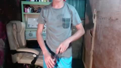 Snapshot of onebigloadxxx chatting on 01-18-25, 09:13 Wyn Will serve you and be your slave online show from 01-18-25, 09:13