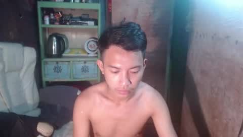 Snapshot of onebigloadxxx chatting on 01-20-25, 11:43 Wyn Will serve you and be your slave online show from 01-20-25, 11:43