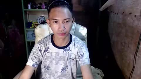 Snapshot of onebigloadxxx chatting on 01-29-25, 12:02 Wyn Will serve you and be your slave online show from 01-29-25, 12:02