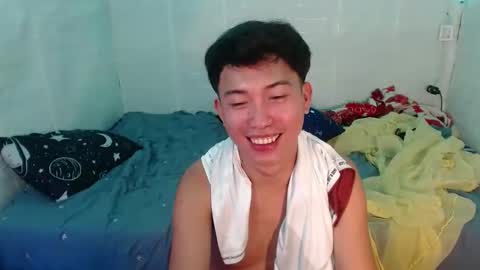 Snapshot of onebigloadxxx chatting on 11-21-25, 02:16 Wyn Will serve you and be your slave online show from 11-21-25, 02:16