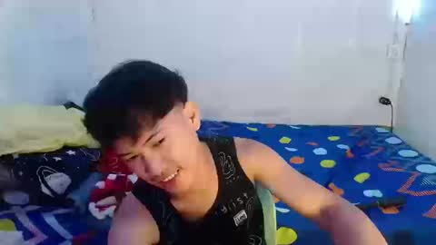 Snapshot of onebigloadxxx chatting on 12-17-25, 06:14 Wyn Will serve you and be your slave online show from 12-17-25, 06:14