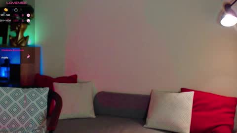 Snapshot of onehotbigass chatting on 12-14-25, 08:24 ONLINE online show from 12-14-25, 08:24