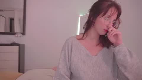 Snapshot of onelittlemermaid chatting on 11-17-25, 10:26 Ariel online show from 11-17-25, 10:26