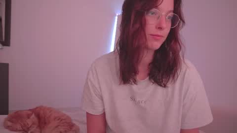 Snapshot of onelittlemermaid chatting on 02-11-26, 10:37 Ariel online show from 02-11-26, 10:37