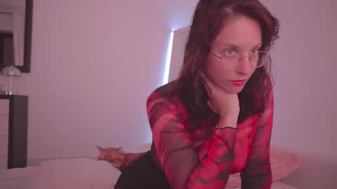 Snapshot of onelittlemermaid chatting on 02-12-26, 10:38 Ariel online show from 02-12-26, 10:38