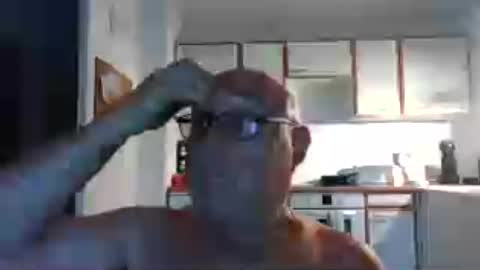 Snapshot of onemoretimebis chatting on 06-17-26, 04:59 Onemoretimebis online show from 06-17-26, 04:59