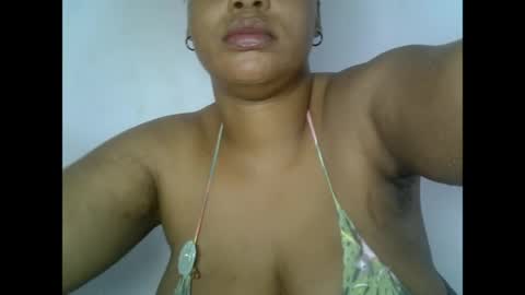 Snapshot of oneofdbestchubbygaloncb chatting on 05-11-26, 04:04 oneofdbestchubbygaloncb online show from 05-11-26, 04:04