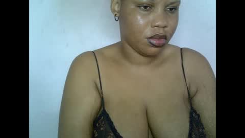 Snapshot of oneofdbestchubbygaloncb chatting on 05-17-26, 03:48 oneofdbestchubbygaloncb online show from 05-17-26, 03:48