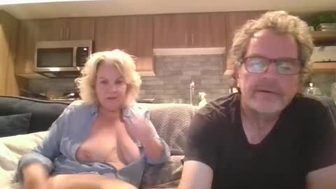 couple mature milf bigboobs curvy mommydaddy online show from 01-10-25, 04:33