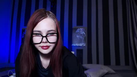 onessandra online show from 10-21-25, 06:58