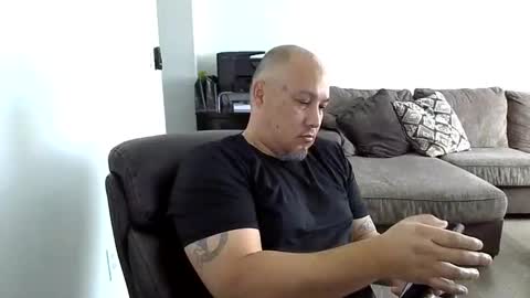 Snapshot of onetreehill1976 chatting on 03-25-26, 05:41 onetreehill1976 online show from 03-25-26, 05:41