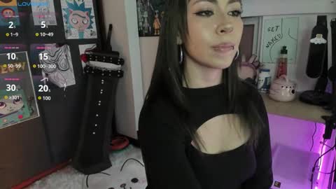 Snapshot of oni_dakotta chatting on 11-12-25, 04:40 oni_dakotta online show from 11-12-25, 04:40