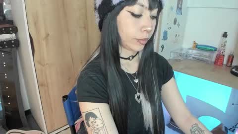 Snapshot of oni_dakotta chatting on 02-17-26, 12:56 oni_dakotta online show from 02-17-26, 12:56