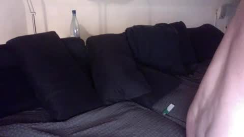 Snapshot of onkel90 chatting on 09-28-25, 12:38 onkel90 online show from 09-28-25, 12:38