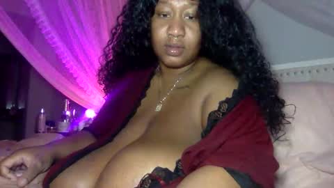 onlineerica online show from 11-11-25, 04:12