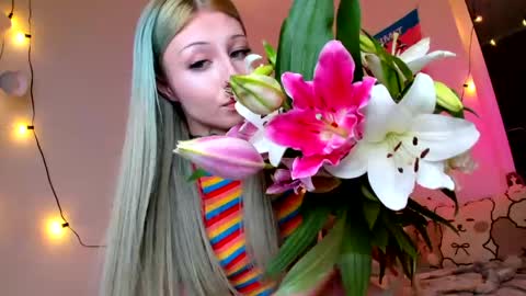 Snapshot of only_iva21 chatting on 04-18-26, 07:58 Iva online show from 04-18-26, 07:58