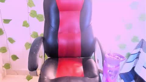 only_sarah1 online show from 12-04-25, 10:51