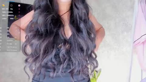 Snapshot of onlycatsss chatting on 06-07-26, 12:53 Amelia online show from 06-07-26, 12:53