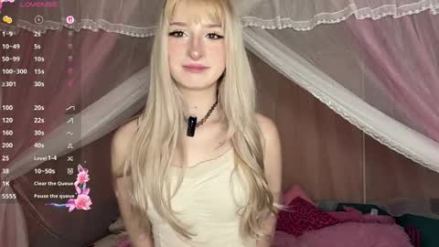 Eva online show from 04-15-26, 10:11