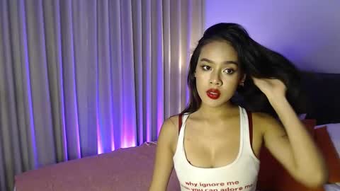 Snapshot of onlylilypeach chatting on 10-08-25, 10:02 Lily Peach - online show from 10-08-25, 10:02