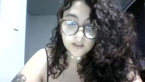 Snapshot of onlysaralee chatting on 01-07-26, 11:18 Sara Lee online show from 01-07-26, 11:18