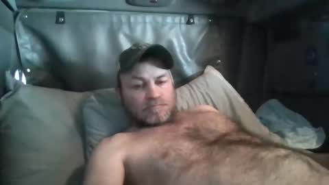 Snapshot of onthemove03 chatting on 11-23-25, 03:56 onthemove03 online show from 11-23-25, 03:56