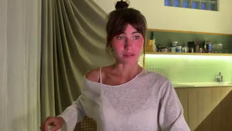 Helen online show from 07-04-26, 10:05