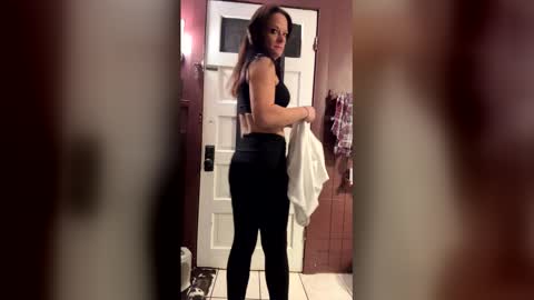 Jolene online show from 12-15-25, 02:27