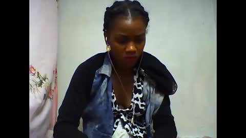Snapshot of oooorazanasoa chatting on 05-31-26, 06:09 oooorazanasoa online show from 05-31-26, 06:09
