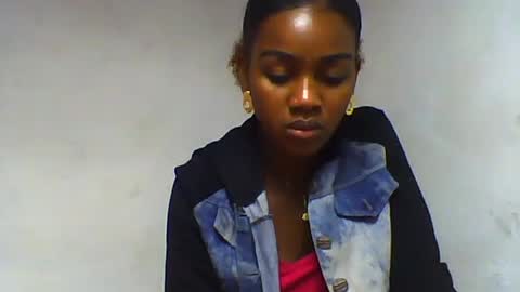 Snapshot of oooorazanasoa chatting on 06-17-26, 04:52 oooorazanasoa online show from 06-17-26, 04:52