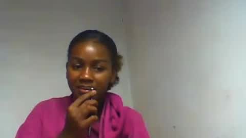 Snapshot of oooorazanasoa chatting on 06-18-26, 09:58 oooorazanasoa online show from 06-18-26, 09:58