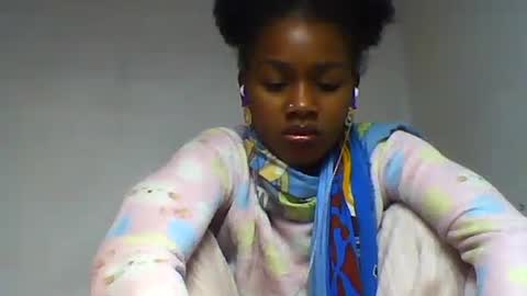 Snapshot of oooorazanasoa chatting on 06-22-26, 05:37 oooorazanasoa online show from 06-22-26, 05:37