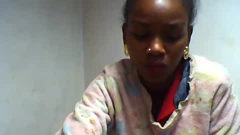 Snapshot of oooorazanasoa chatting on 06-29-26, 11:27 oooorazanasoa online show from 06-29-26, 11:27