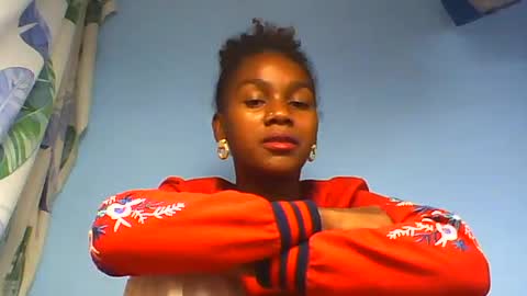 Snapshot of oooorazanasoa chatting on 07-01-26, 07:21 oooorazanasoa online show from 07-01-26, 07:21