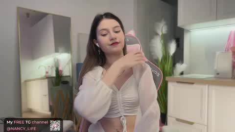 Nancy online show from 04-03-26, 07:23