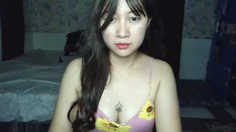 Snapshot of oopsitseloise chatting on 04-23-26, 11:31 Eloise online show from 04-23-26, 11:31